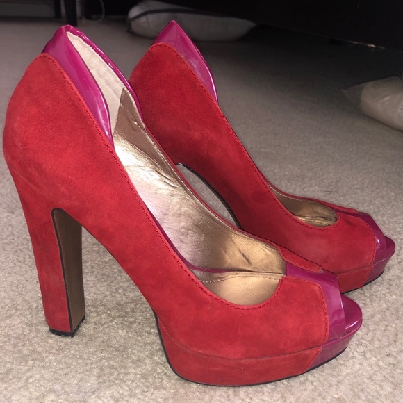 BCBGeneration Colorblock Peep Toe Platform Heels - Picture 4 of 6